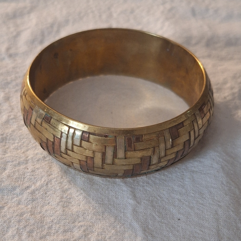 Mixed metals bangle - Picture 3 of 5